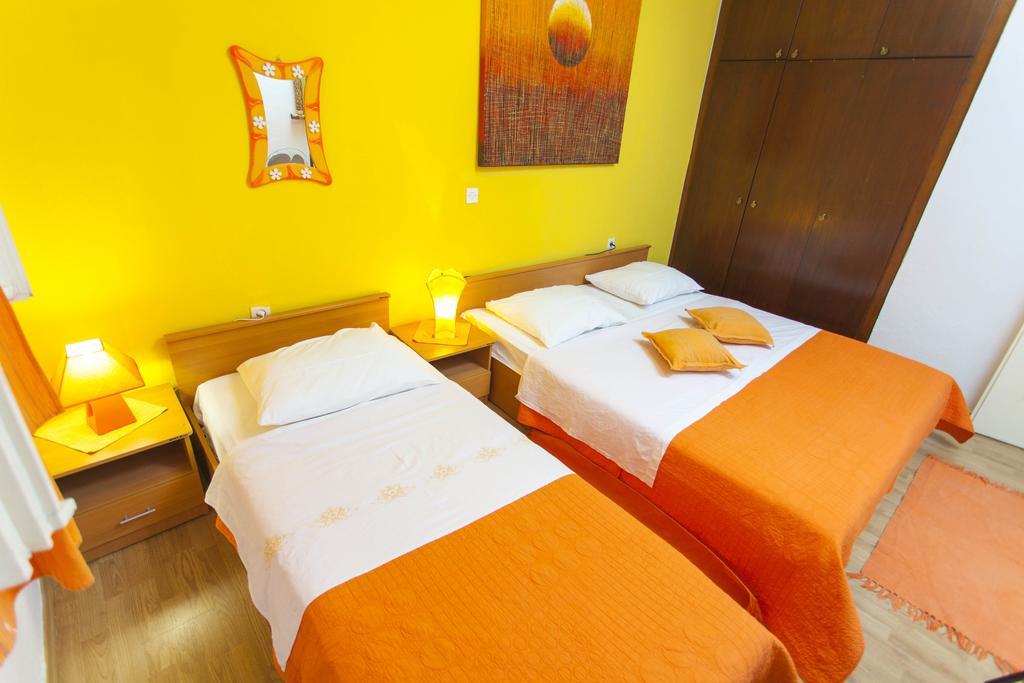 Carolija Apartment Makarska Habitación foto
