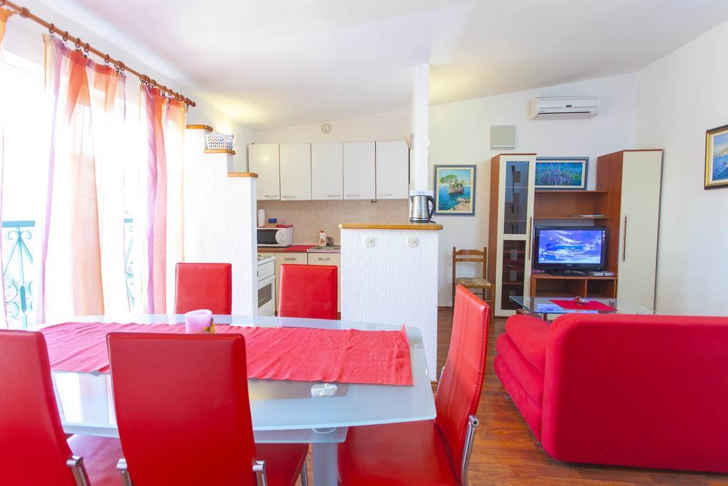 Carolija Apartment Makarska Habitación foto